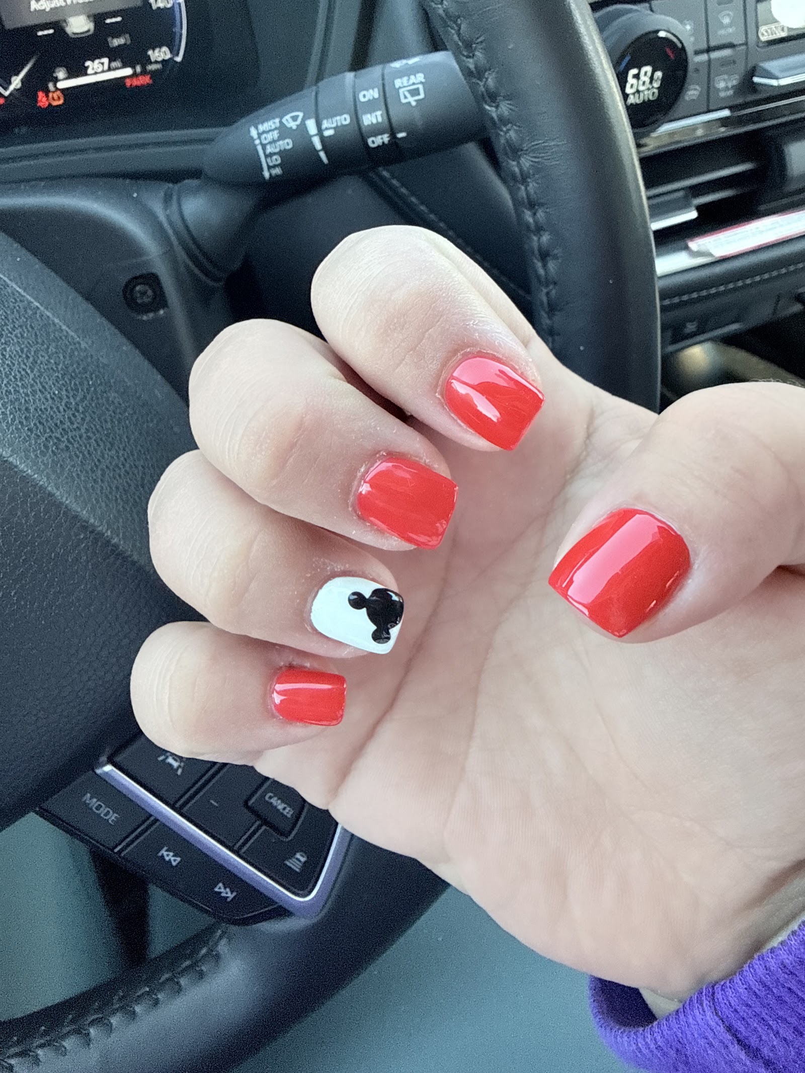 Palace Nails logo